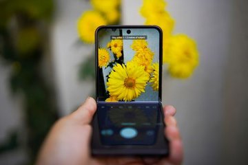 Apple Unveils Folding iPhone Duo as New CEO Takes Center Stage