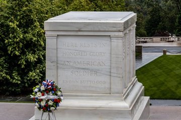 Democrats Push Bill to Block Trump’s Arlington Memorial Project