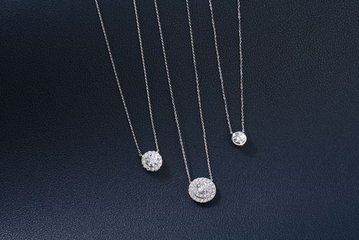 Egyptian Queen's Diamond Necklace Stolen in Vienna Museum Heist
