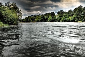 Scientists Push for Standard Rules to Measure River Plastic Pollution